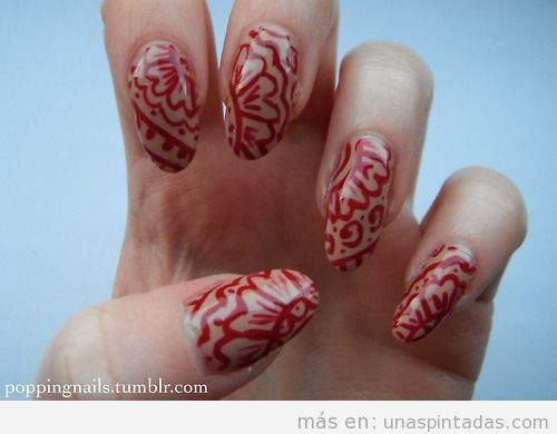 Nail Art inspirado en diseños de tatuajes de henna