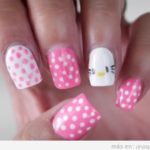 dibujo de Hello Kitty en las uñas