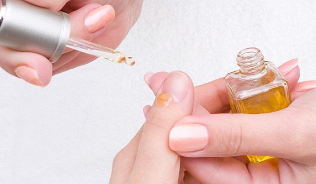Consejos cuidar piel manos, aceite vitamina E
